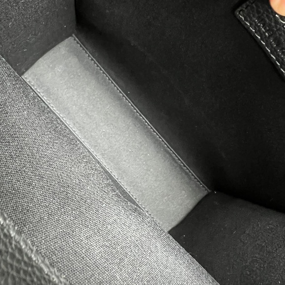 100% Authentic Dior Leather Hand Bag - Picture 11 of 16